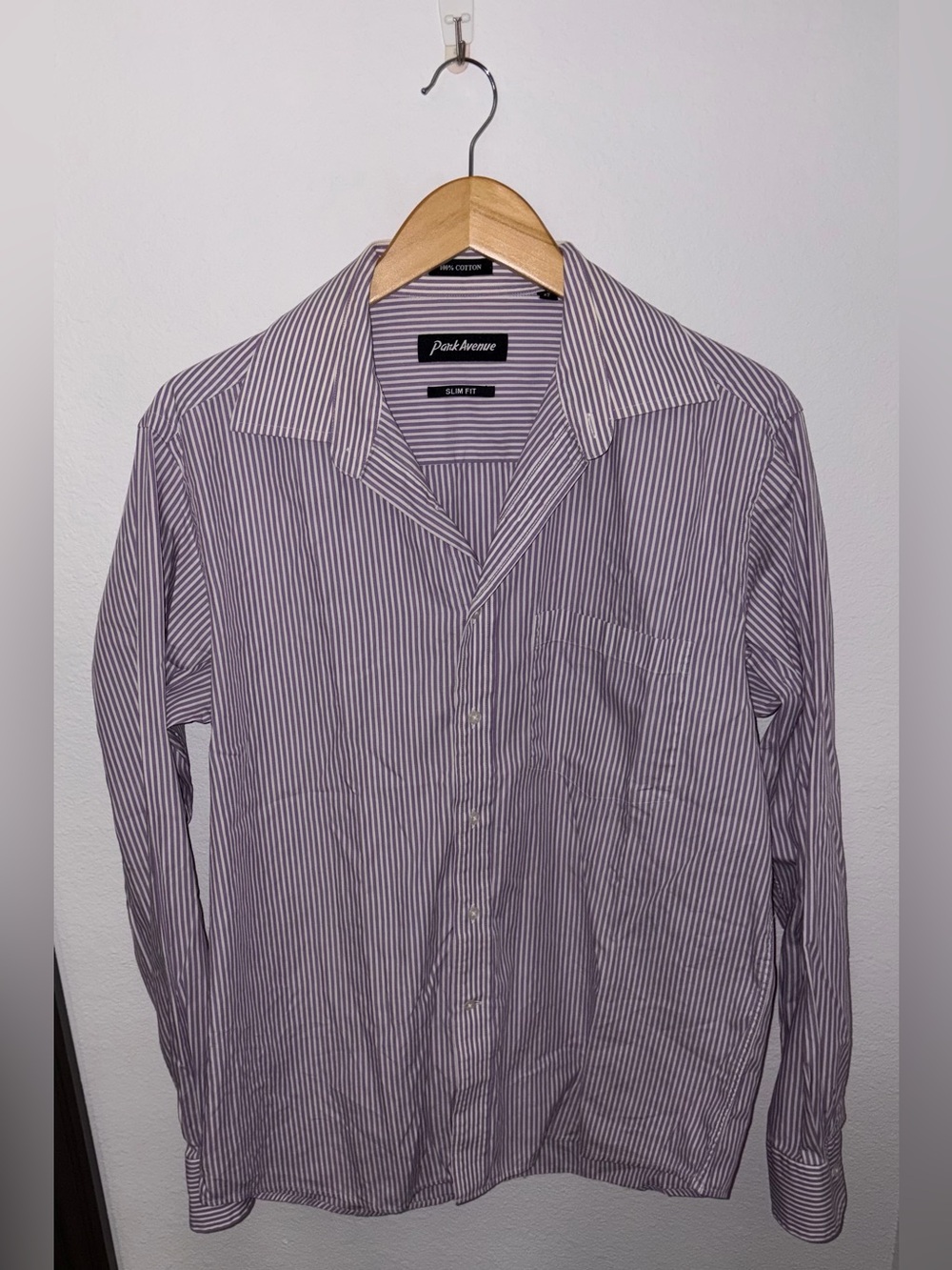 Avenue Men’s Lavender &‎ White Vertical Stripe Dress Shirt